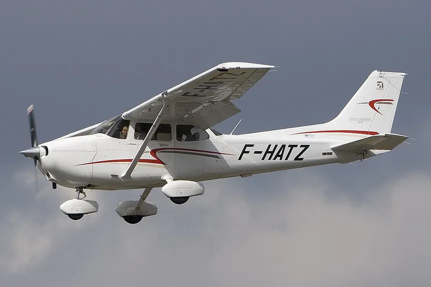CESSNA 172R Technical